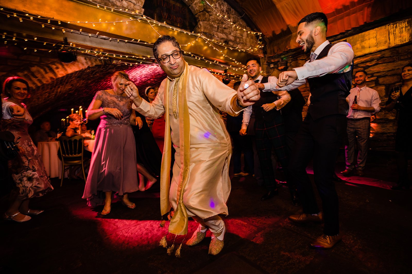 Victoria Photography Hero - Beautiful wedding photography