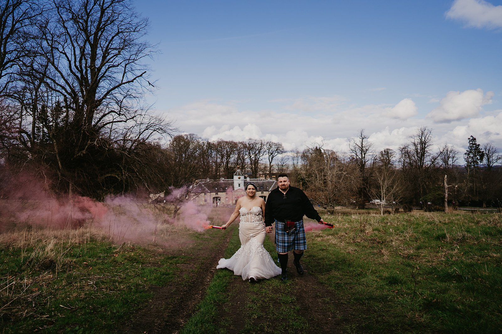 An American-Scottish Wedding in Falkland